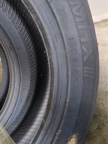 Pneus 205-55/16