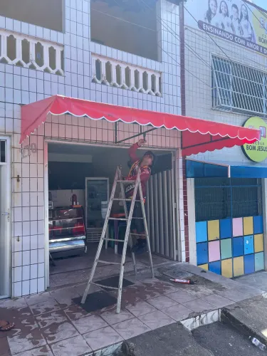 Toldo Vermelho para Comércio