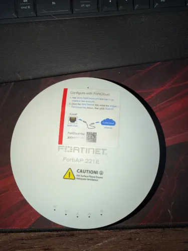 Access Point Corporativo Fortinet FortiAP 221E - Wi-Fi 5 Dual-Radio