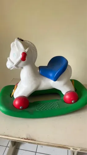 Cavalinho de brinquedo