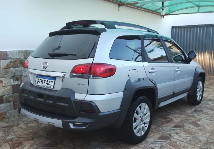 Fiat Palio Weekend Adventure Locker 1.8 Flex 2016