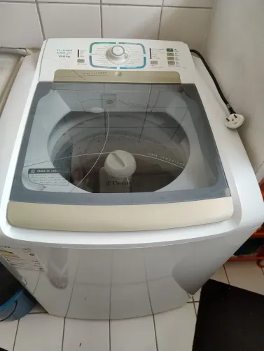 Lavadora Electrolux 15kg Turbo Acqua Jet LTA 15