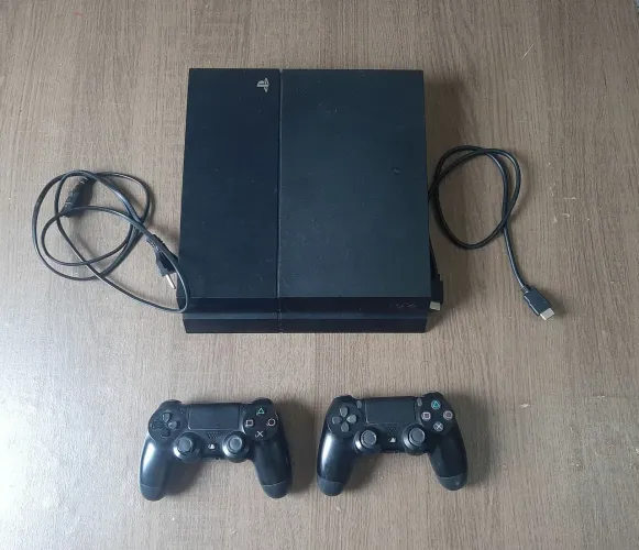Promoção PS4 Fat 500Gb 2 Controles Originais( ATE 10X SEM JUROS)
