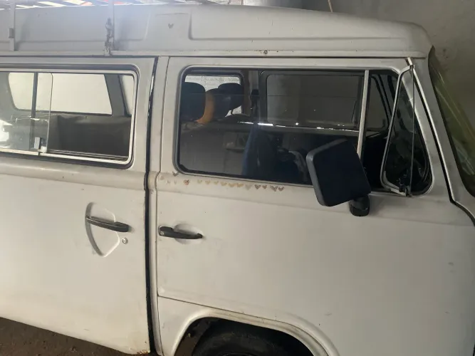Volkswagen Kombi Standard/ Luxo/ Serie Prata 1999