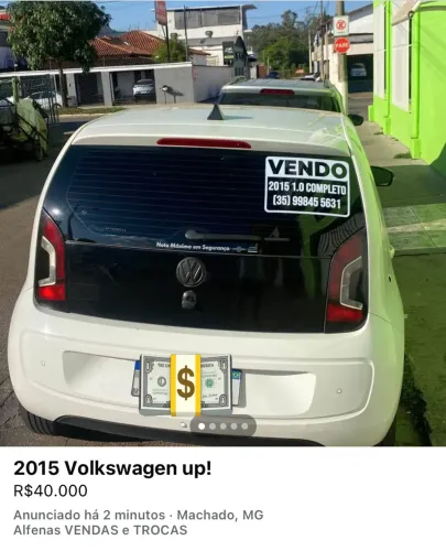 Volkswagen Up! Black/white/red I Motion 1.0 Flex 5P 2015