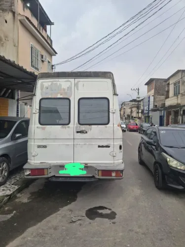 Iveco Daily Furgão Longo 49.1 8V2 2.8 120cv Diesel Mec. 2006