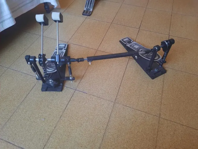 Pedal duplo adah