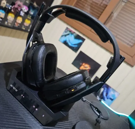 Astro A50 Gen4 + kit de almofadas de couro PU