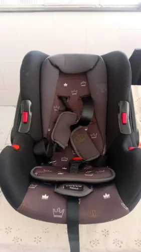Vende se bebe conforto conservado