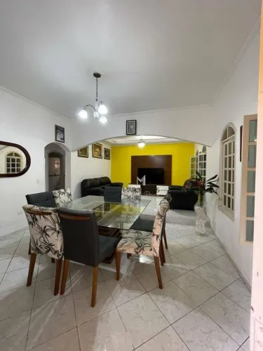 Sobrado com 4 dormitórios à venda, 300 m² por R$ 990.000,00 - Jardim Helena Maria - Guaruj