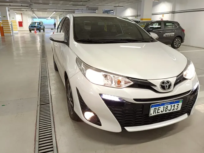 Toyota Yaris XS Connect 1.5 Flex 16V 5P AUT 2021