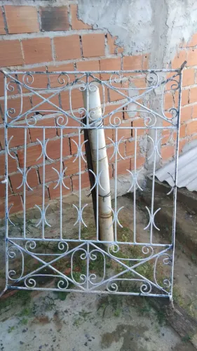 Vende-se grade de janela