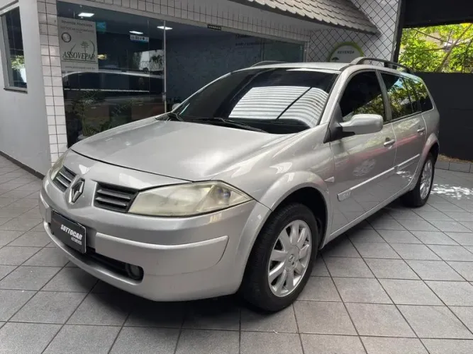 Renault Megane Sedan Dynamique Hi-flex 1.6 16V 2011