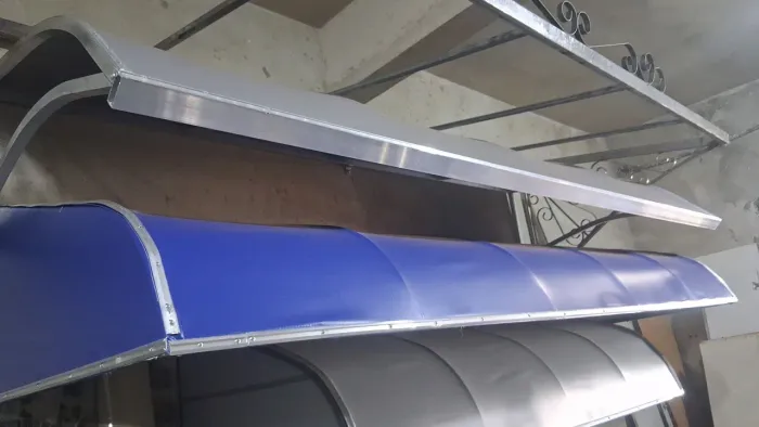 Toldos e coberturas lona e policarbonato instalado *