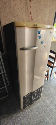 Geladeira Eletrolux (Faço Entrega)