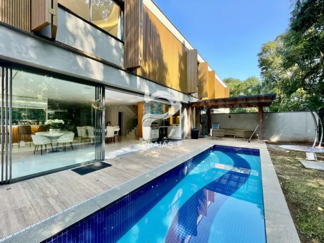Casa em condomínio fechado alto padrão, 4 suítes, Riviera de São Lourenço