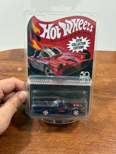 Batman Classic Batmobile Hot Wheels