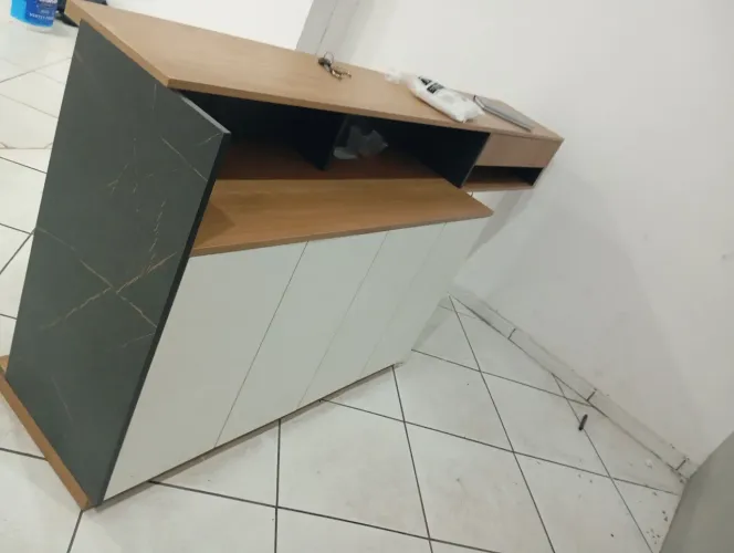 Balcão em MDF cm led 