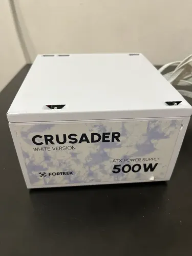 Fonte Crusader(white version)