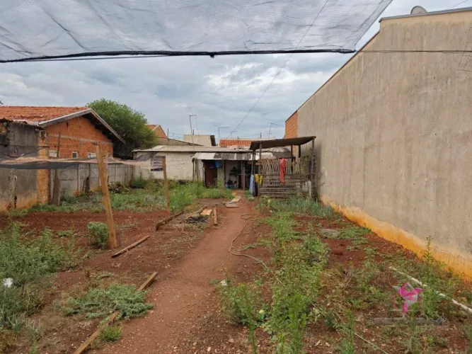 Terreno à venda no Jardim Itamaraty  Leme/SP