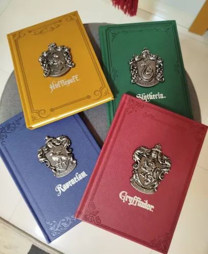 Caderno Harry Potter brasão casas