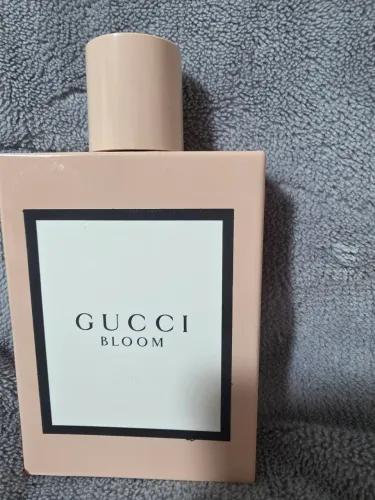 Perfume GUCCI BLOOM