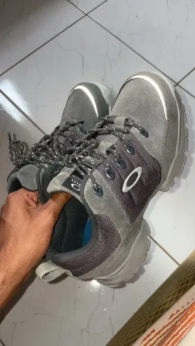 Botinha da Oakley