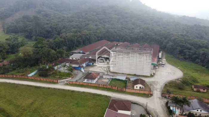 Imóvel Comercial com Área Total de 60.000m² em Joinville, SC
