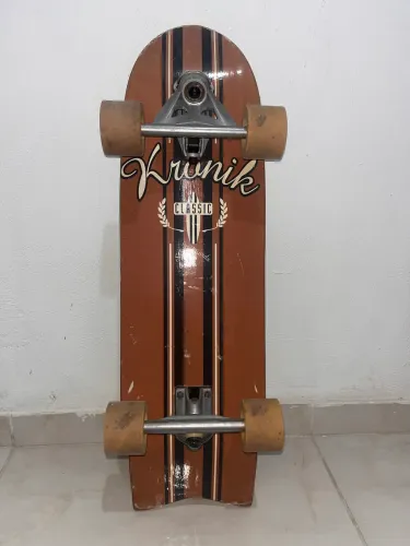 Skate Simulador de Surf Kronik Classic - ótimo Estado