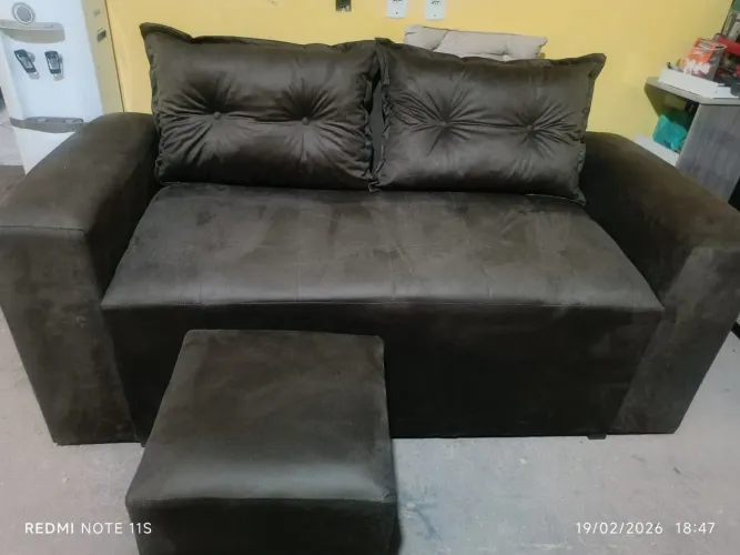 Trabalhamos com fabricação de sofá e poltronas e cabeceira venha conferir 