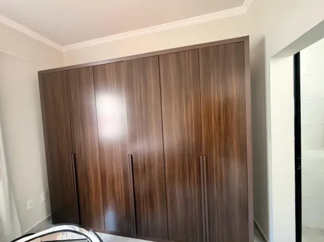 Guarda Roupa 6 portas