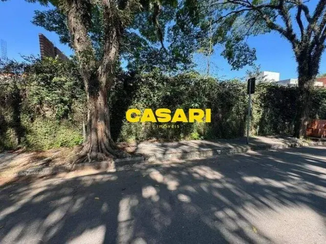 Terreno à Venda com 923 m² no Bairro Anchieta São Bernardo do Campo