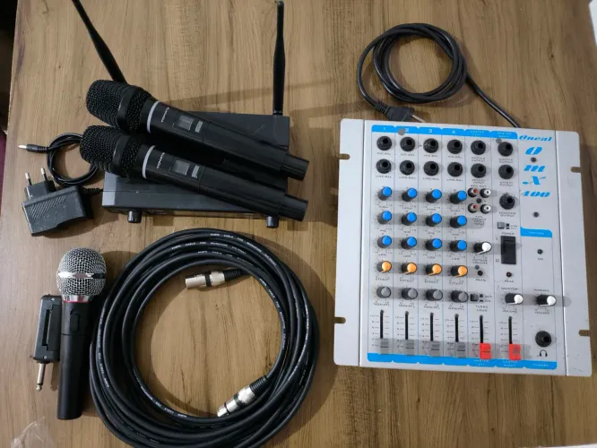 ? Kit de Som Completo: Mesa Oneal OMX 400 + kit Microfone s/ Fio + Microfone c/ Fio