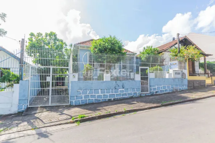 Casa à venda Rua Pedro Moacyr, Glória - Porto Alegre