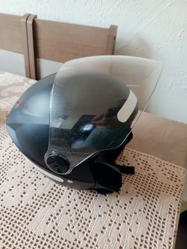 Capacete genérico n.56 excelente estado