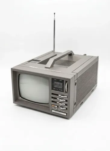 MINI TELEVISÃO PORTÁTIL 5" RADIO AM FM para colecionadores