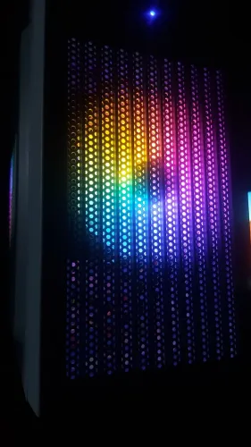 Computador desktop c/ Wi-Fi