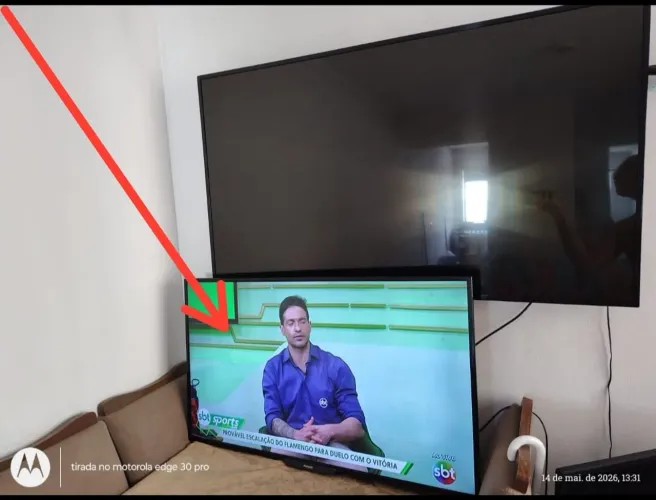 Vendo Tv 43 polegadas (Não é Smart).