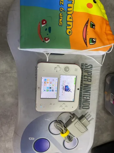 2DS em perfeitas condições (desbloqueado)