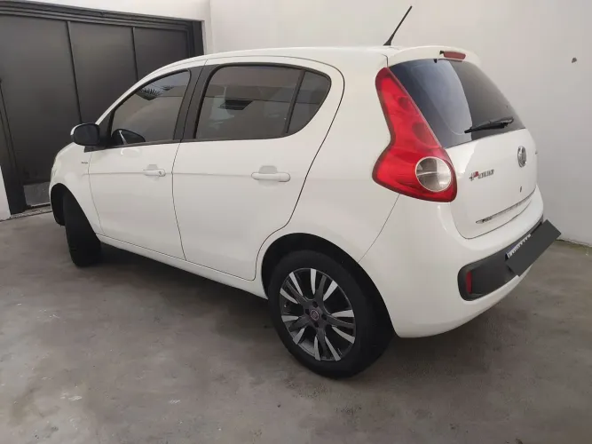 Fiat Palio Essence Dualogic 1.6 Flex 16V 5P 2013