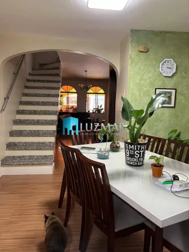 CASA Á VENDA COM 3 QUARTOS SENDO 1 SUÍTE NO VILA PREL - 139 m²