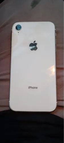 iPhone XR branco 