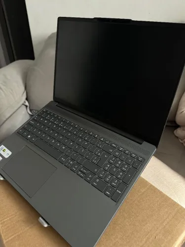 Notebook Lenovo IdeaPad Slim 3 seminovo