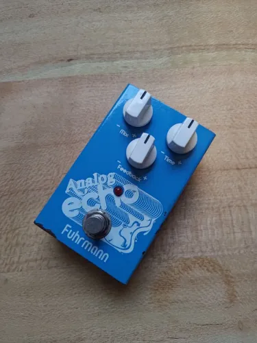 Pedal de Guitarra Fuhrmann Analog Echo
