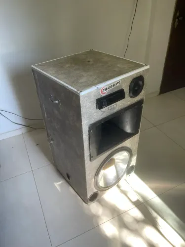 Vende se som automotivo residencial
