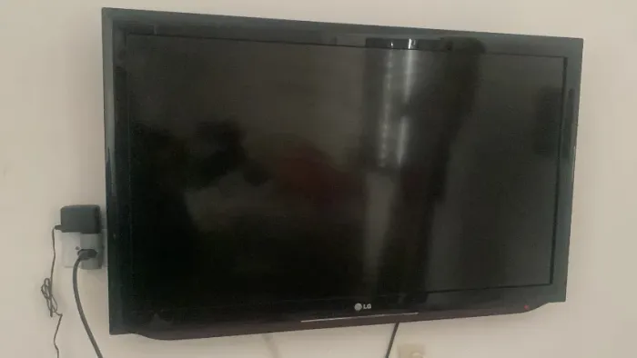 TV LG DE 42" MODELO 42LD460