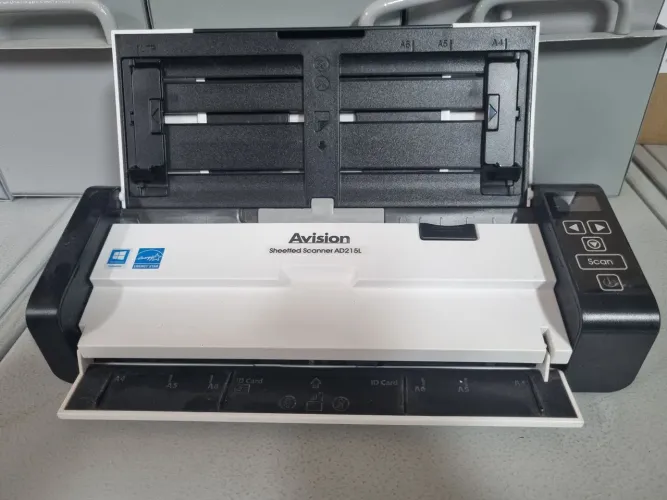 Scanner AD215L