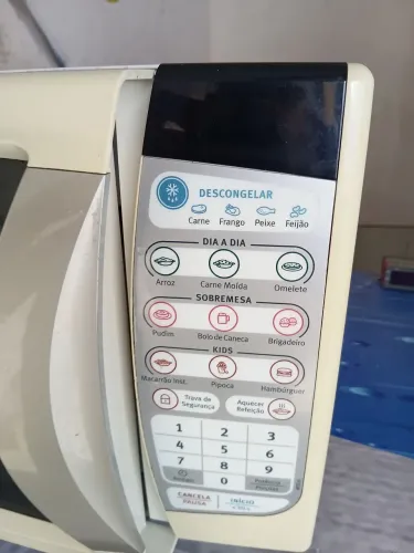 Micro-ondas Electrolux R$ 280,00