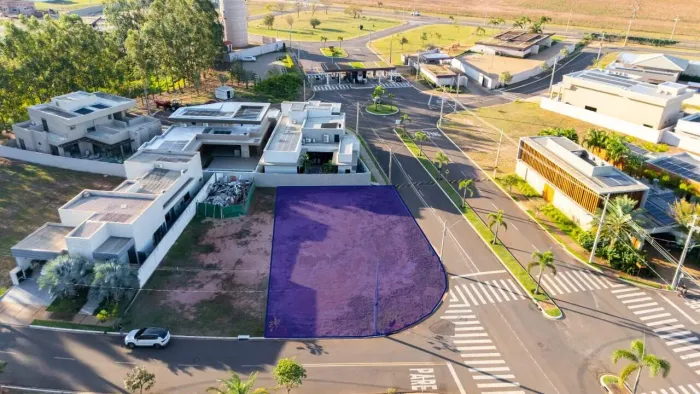 Terreno à venda no Condomínio Villa Dumont em Três Lagoas - MS