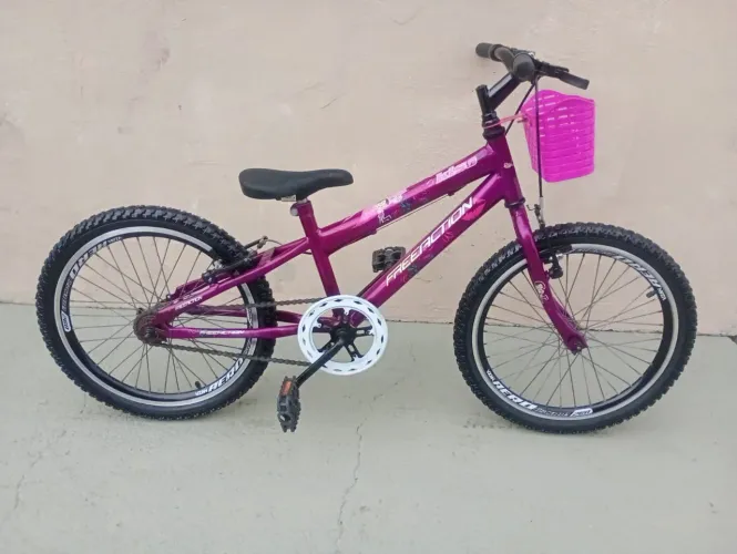 Bicicleta aro 20 seminova estado de nova